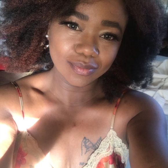 Wig - Picture 4 of 4